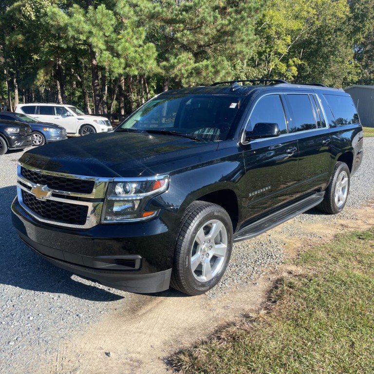 2017 Chevrolet Suburban Image 7