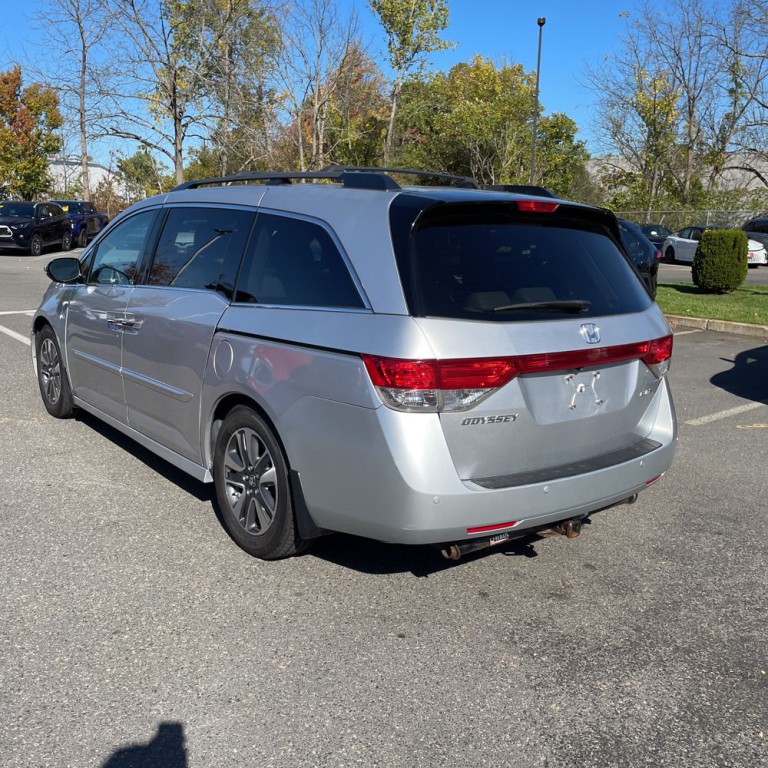 2015 Honda Odyssey Image 9