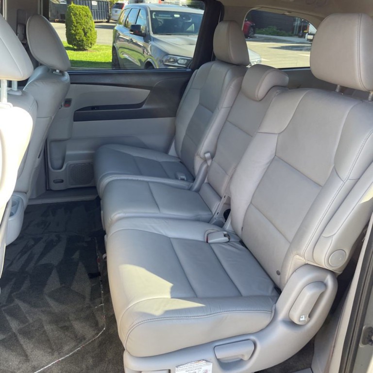 2015 Honda Odyssey Image 12