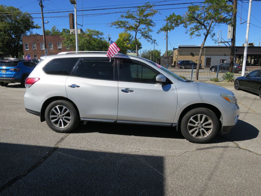 2015 Nissan Pathfinder Image 4