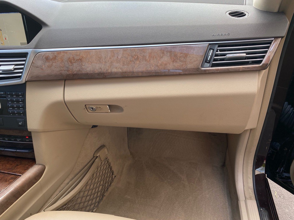 2013 Mercedes-Benz E-Class Image 13