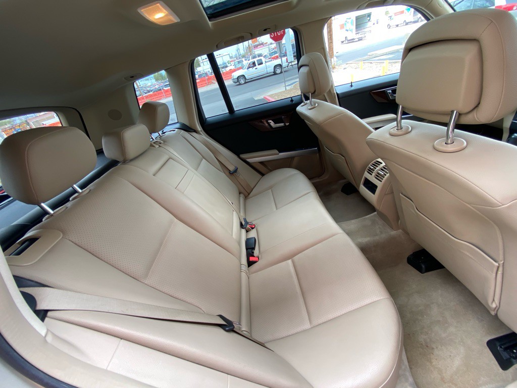 2011 Mercedes-Benz GLK-Class Image 13