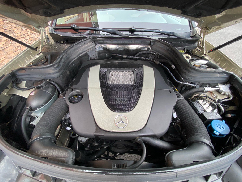 2011 Mercedes-Benz GLK-Class Image 16