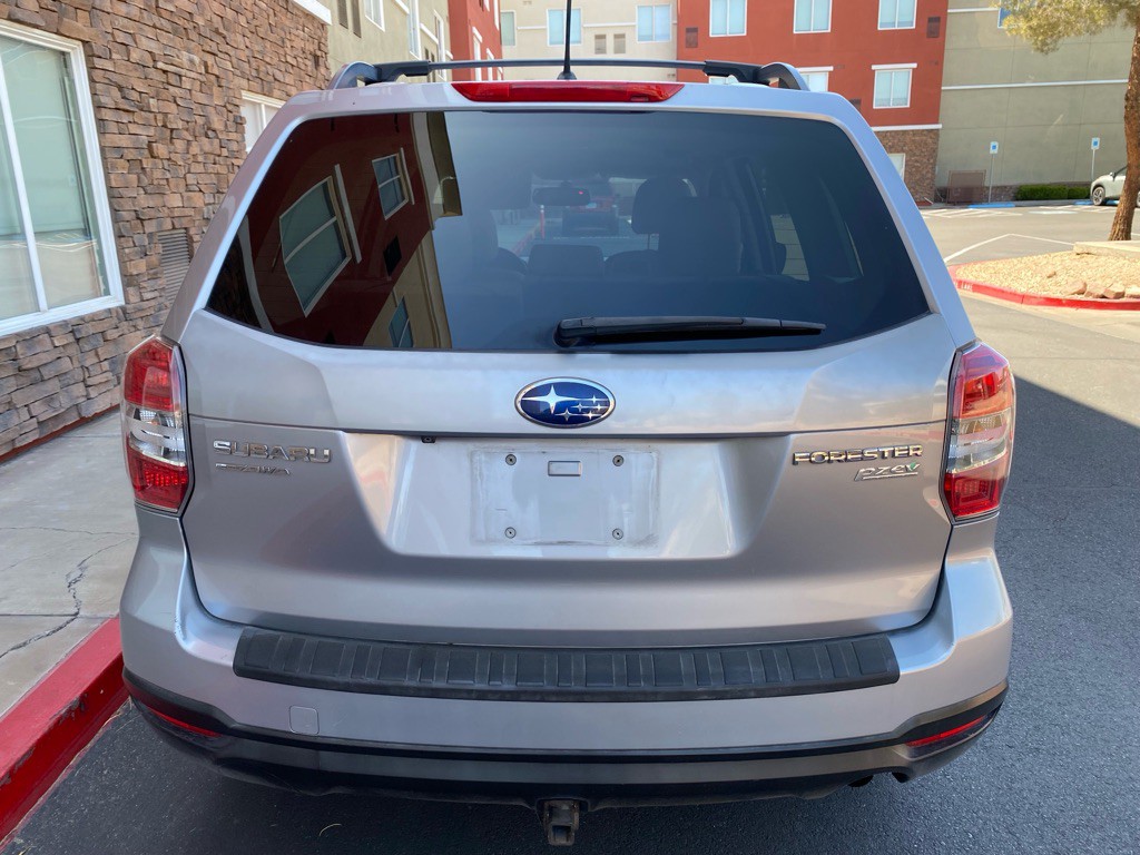 2015 Subaru Forester Image 5