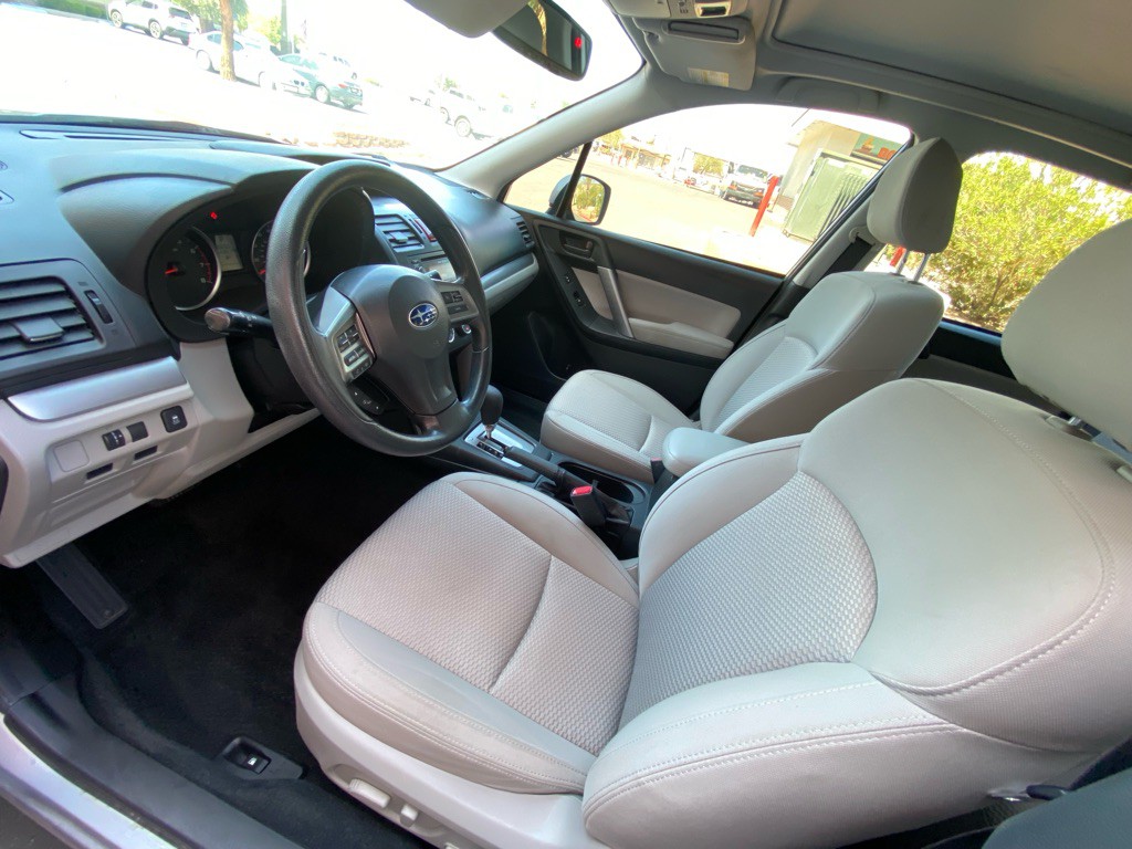 2015 Subaru Forester Image 7