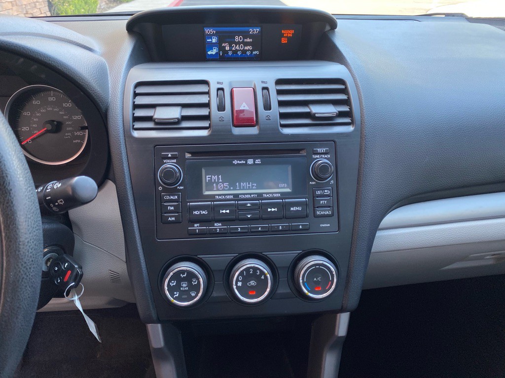 2015 Subaru Forester Image 9