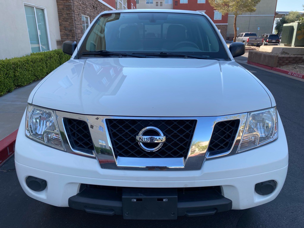 2019 Nissan Frontier Image 2
