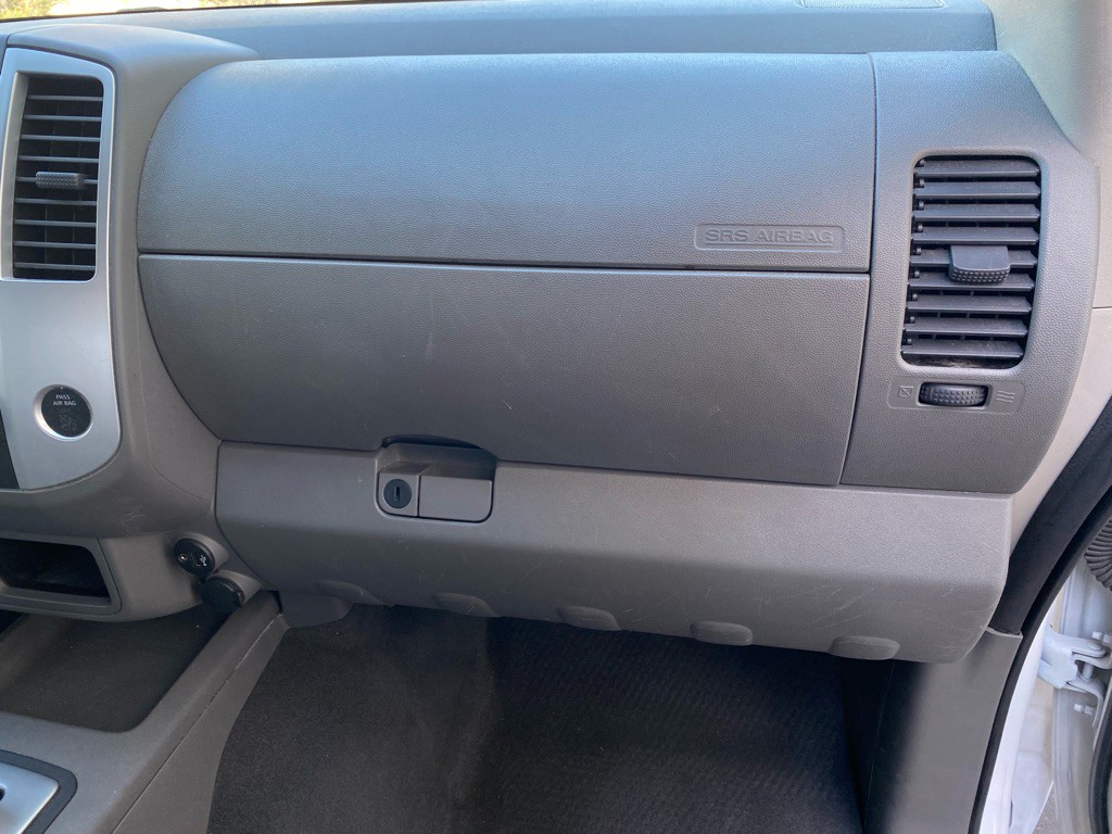 2019 Nissan Frontier Image 14