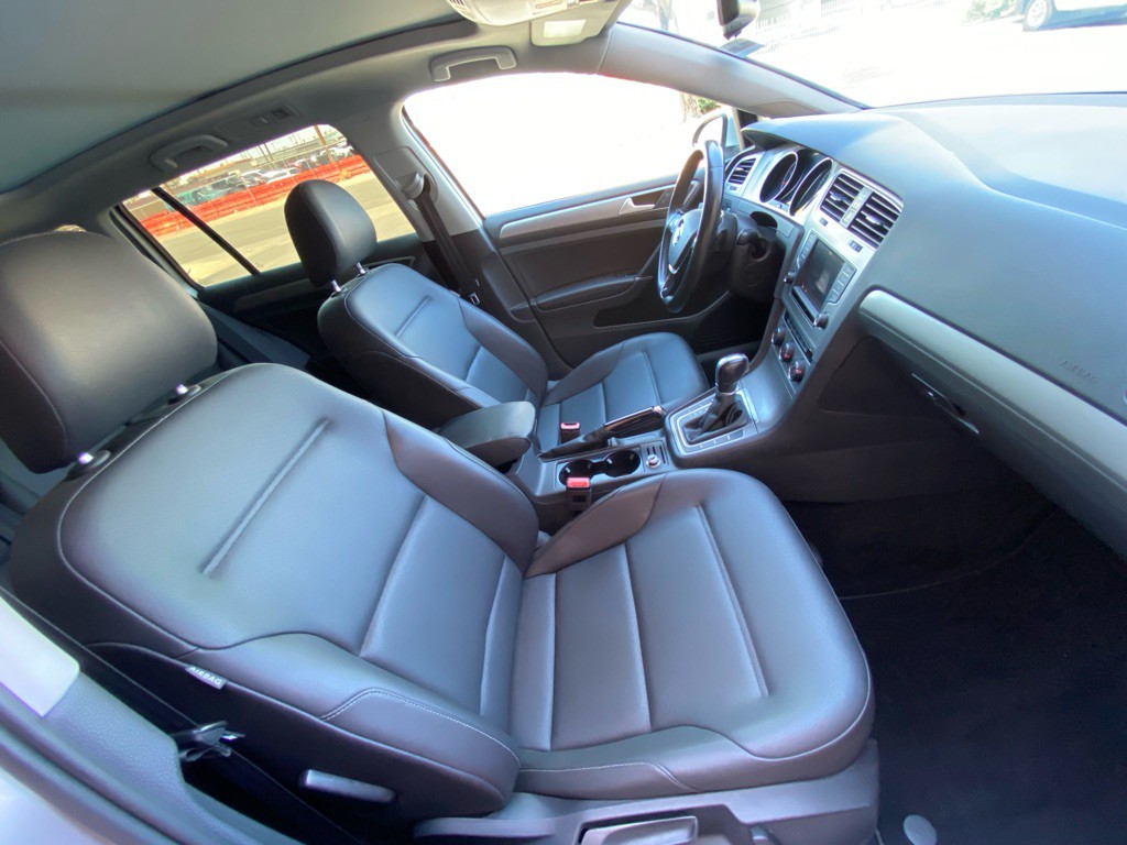 2016 Volkswagen Golf Image 14