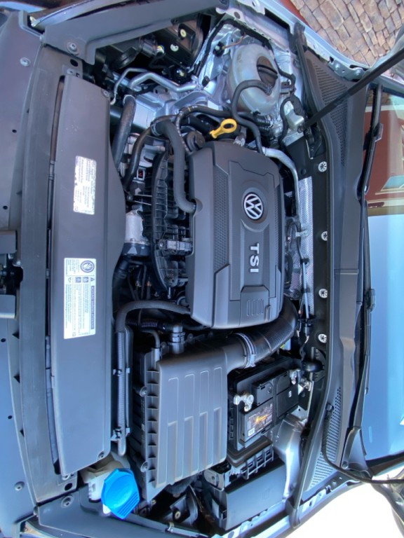 2016 Volkswagen Golf Image 16