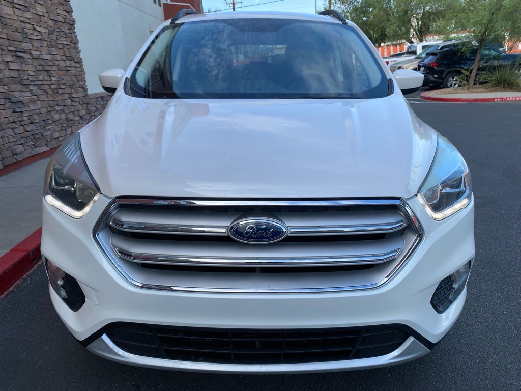2018 Ford Escape Image 2