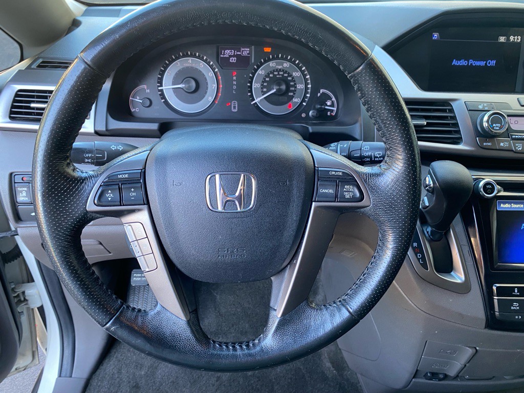 2015 Honda Odyssey Image 8