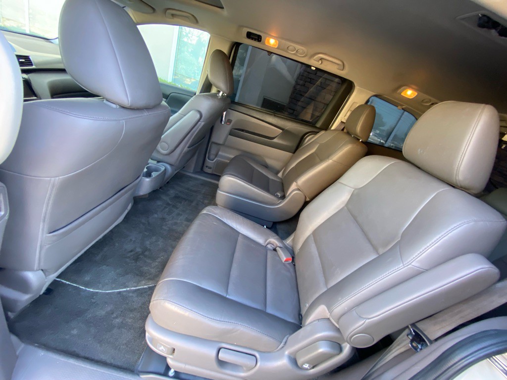 2015 Honda Odyssey Image 11