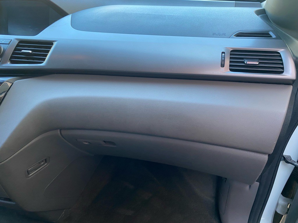 2015 Honda Odyssey Image 15