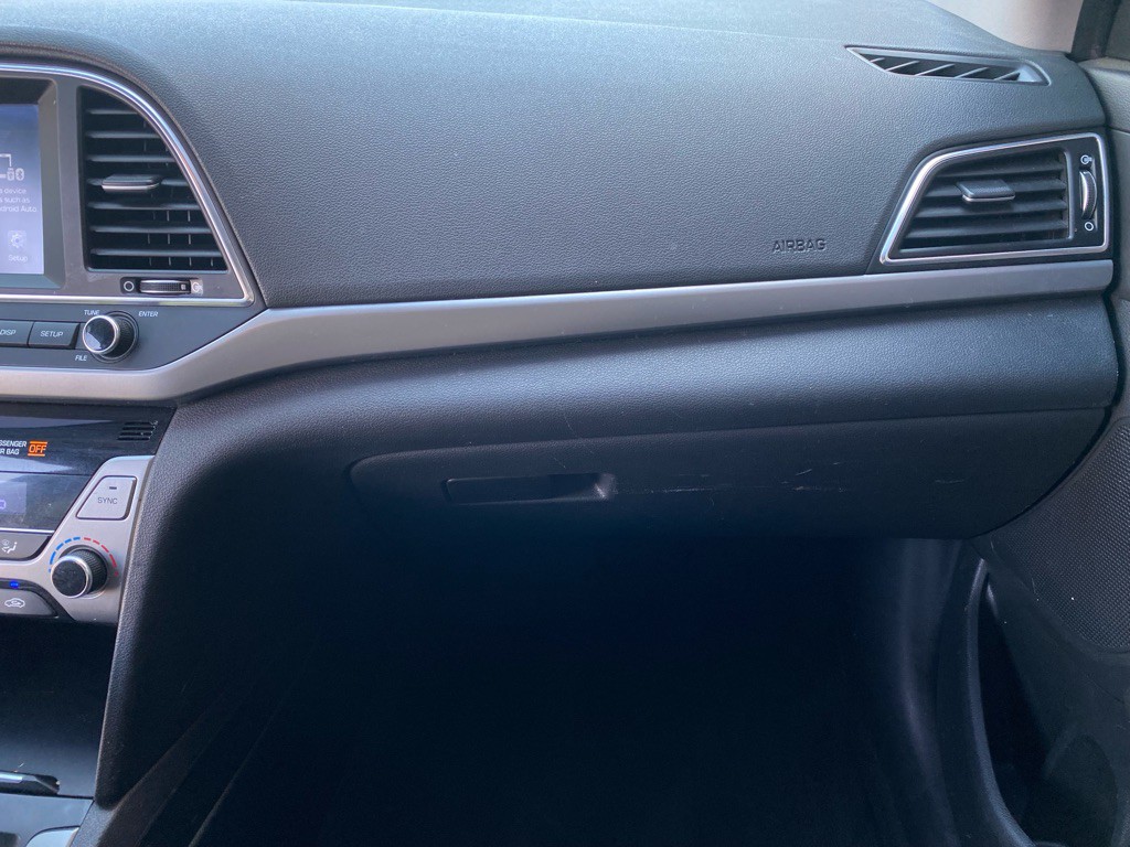 2017 Hyundai Elantra Image 14