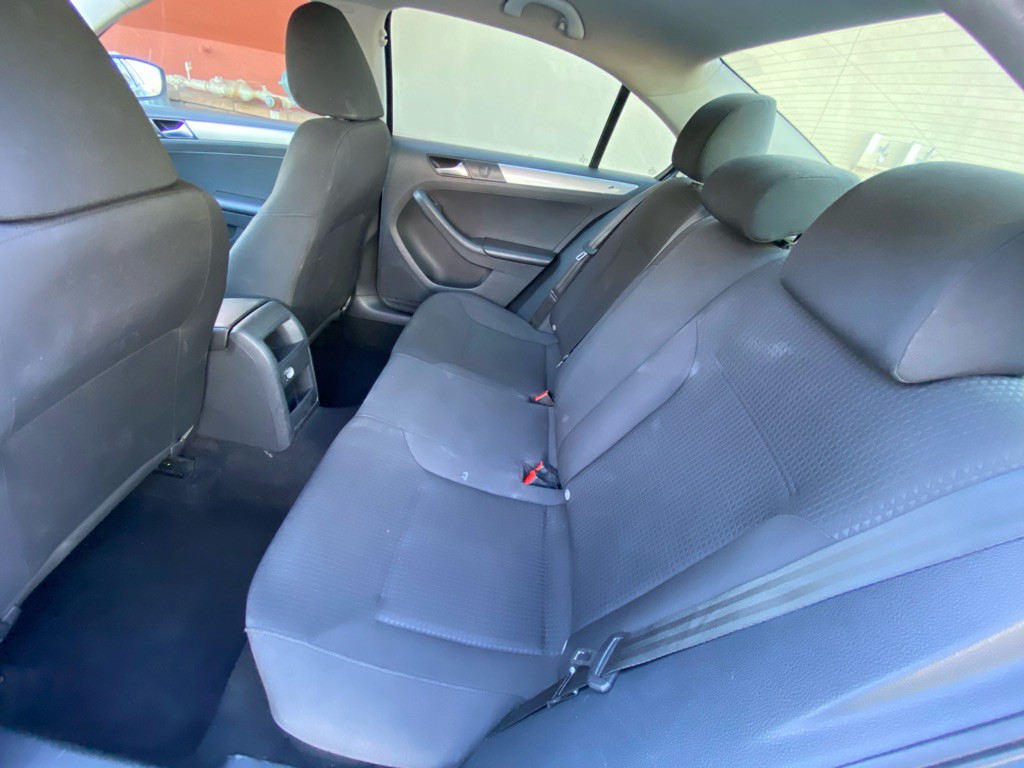 2015 Volkswagen Jetta Image 10