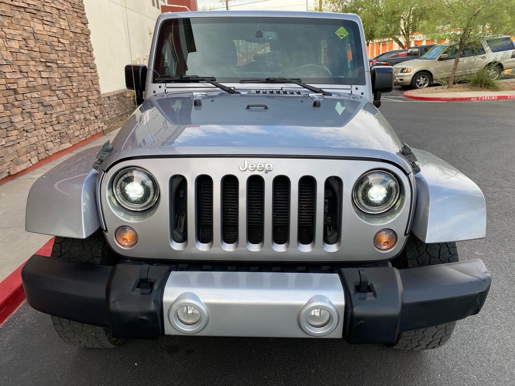 2014 Jeep Wrangler Unlimited Image 2