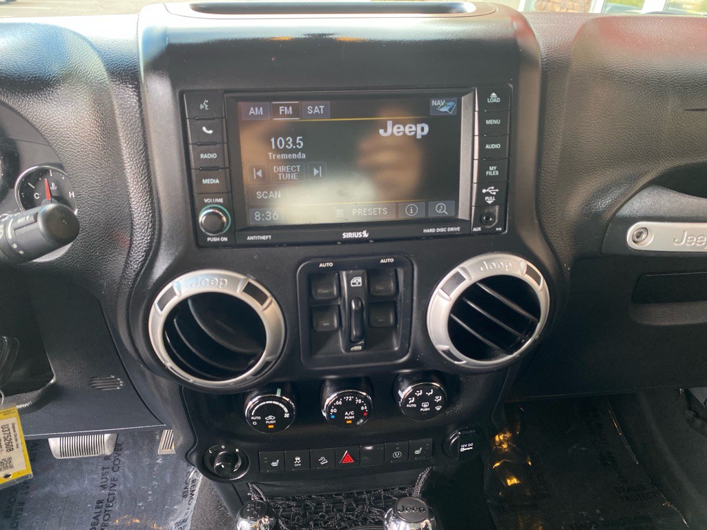 2014 Jeep Wrangler Unlimited Image 9