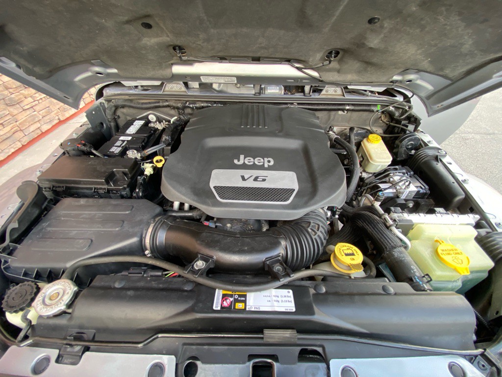2014 Jeep Wrangler Unlimited Image 16