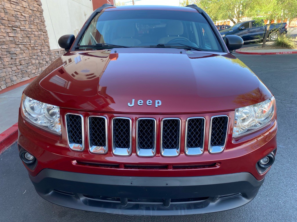2011 Jeep Compass Image 2
