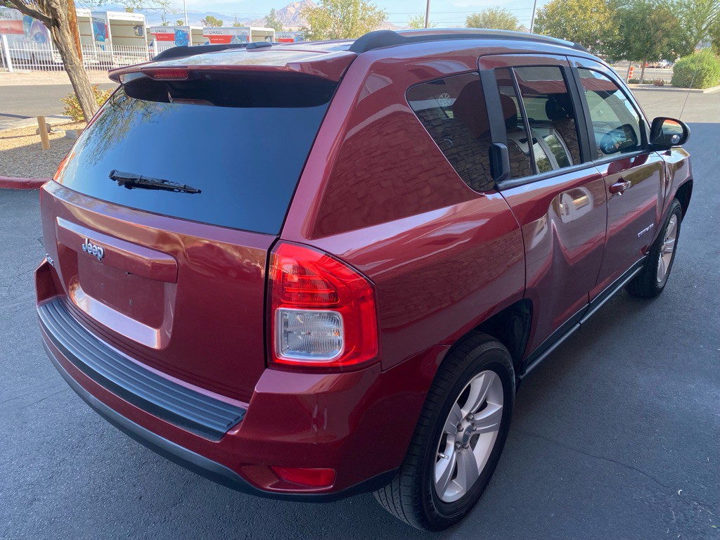 2011 Jeep Compass Image 4