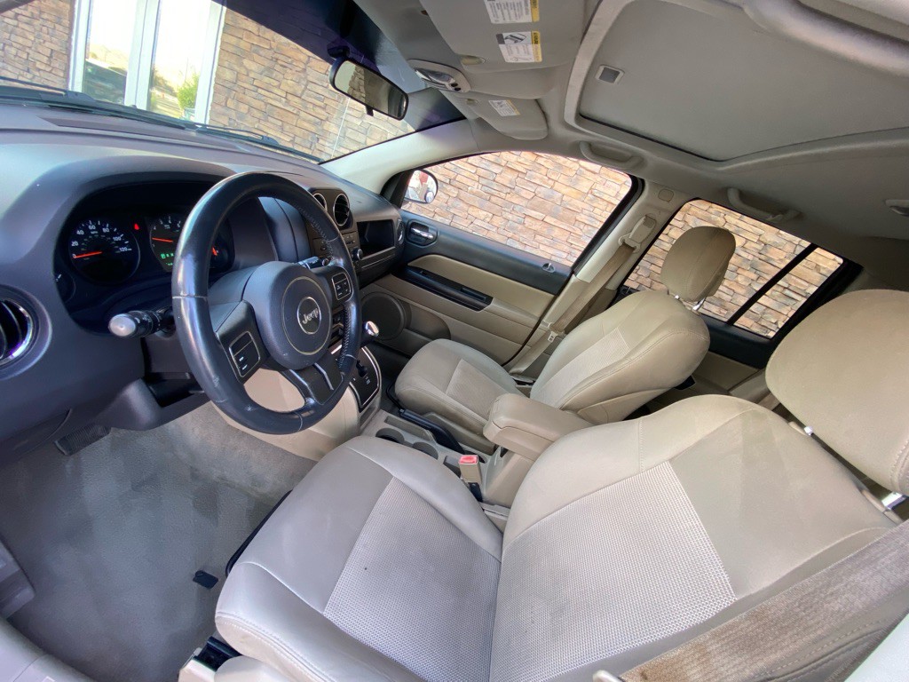 2011 Jeep Compass Image 7