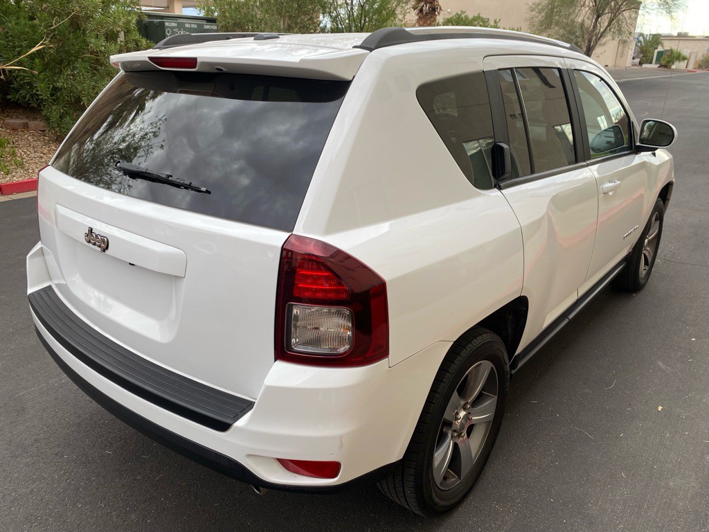 2016 Jeep Compass Image 4