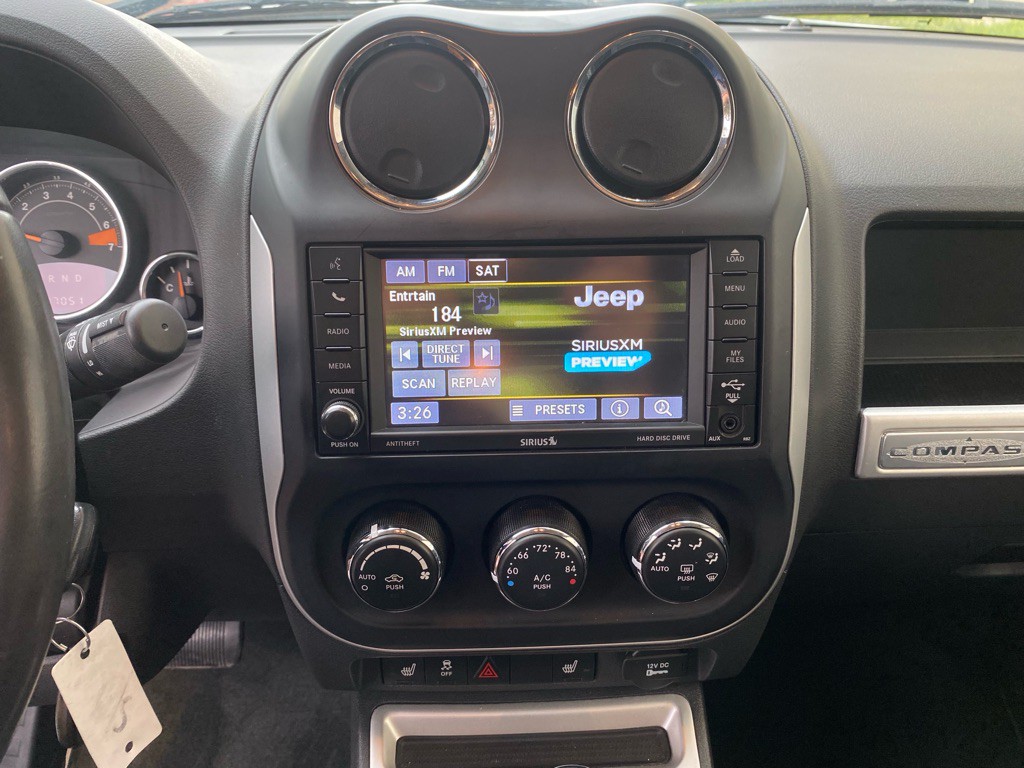 2016 Jeep Compass Image 9