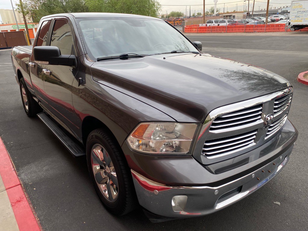 2017 RAM 1500 Image 3