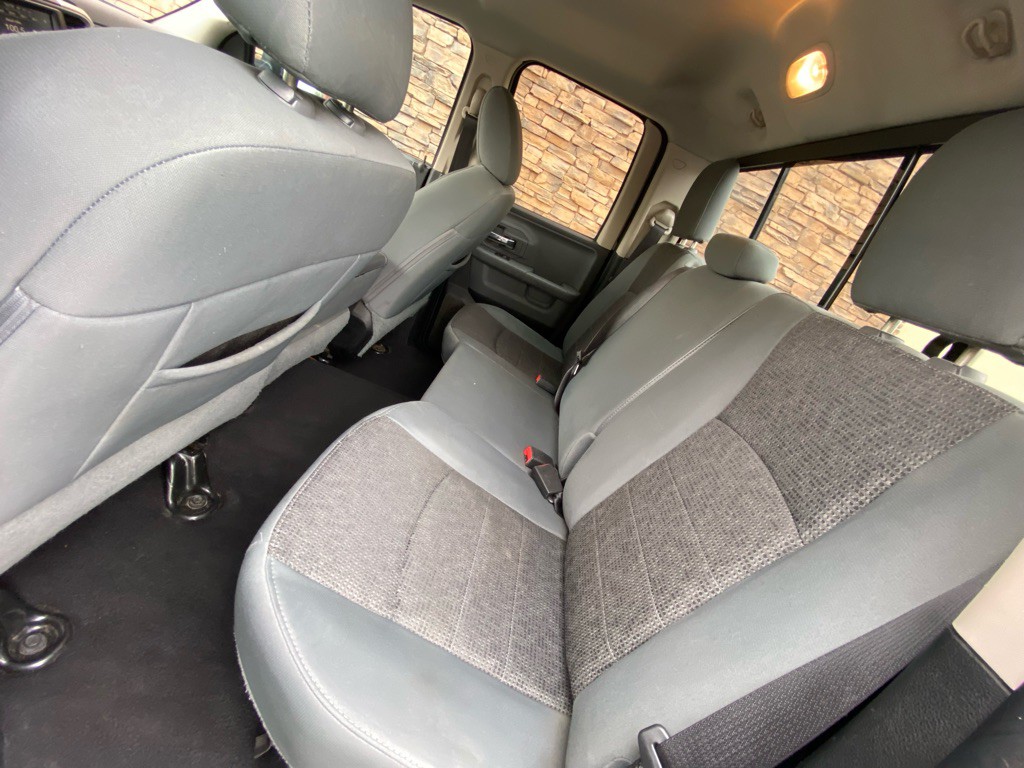 2017 RAM 1500 Image 10