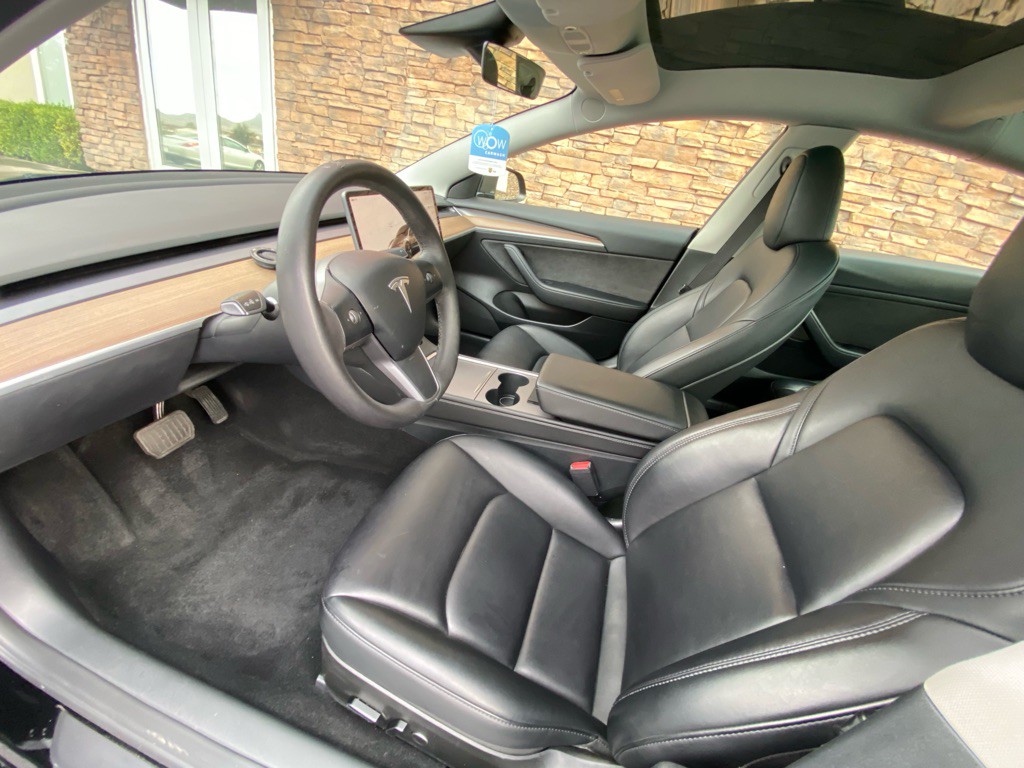 2023 Tesla Model 3 Image 7