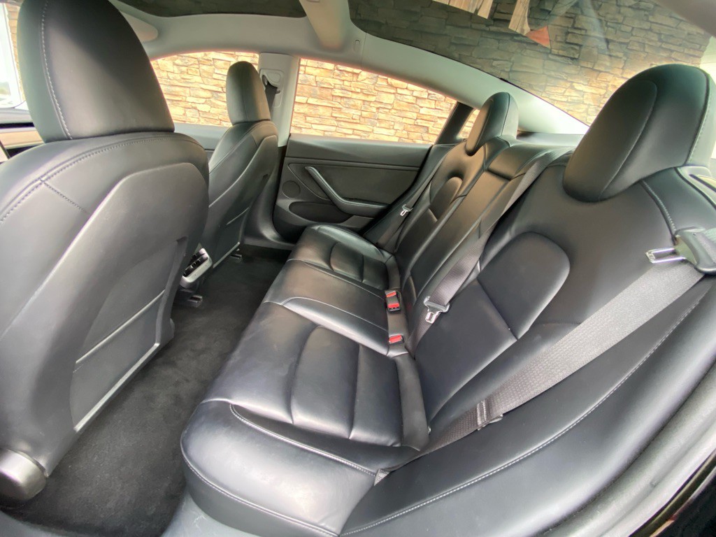 2023 Tesla Model 3 Image 11