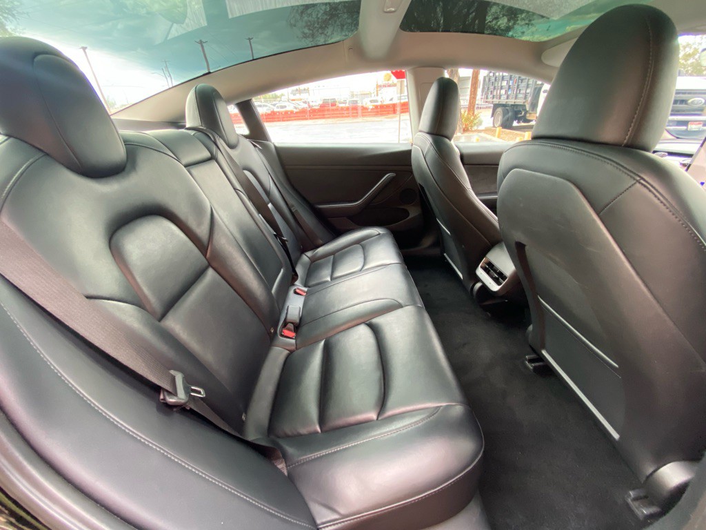 2023 Tesla Model 3 Image 13