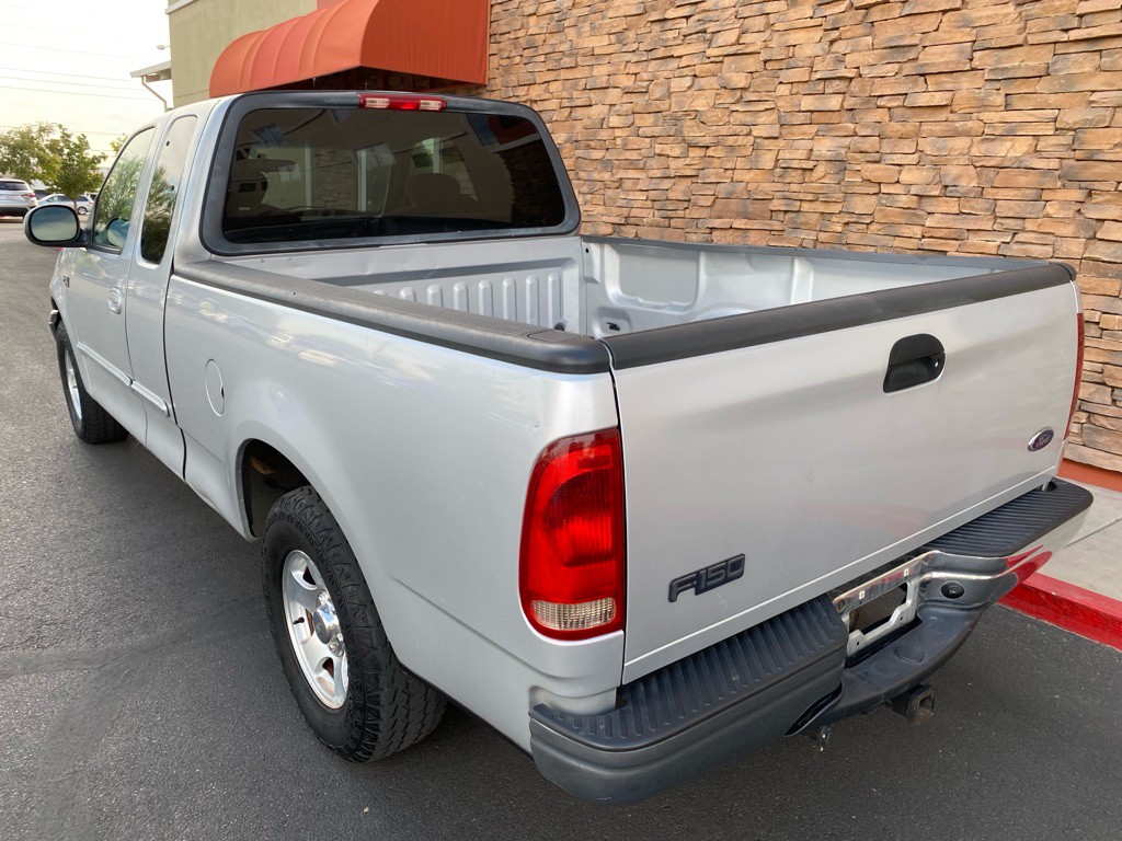 2003 Ford F-150 Image 6