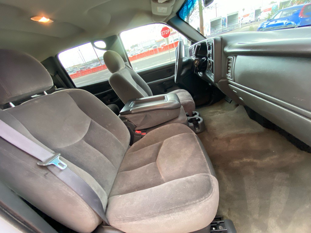 2004 GMC Sierra Image 12