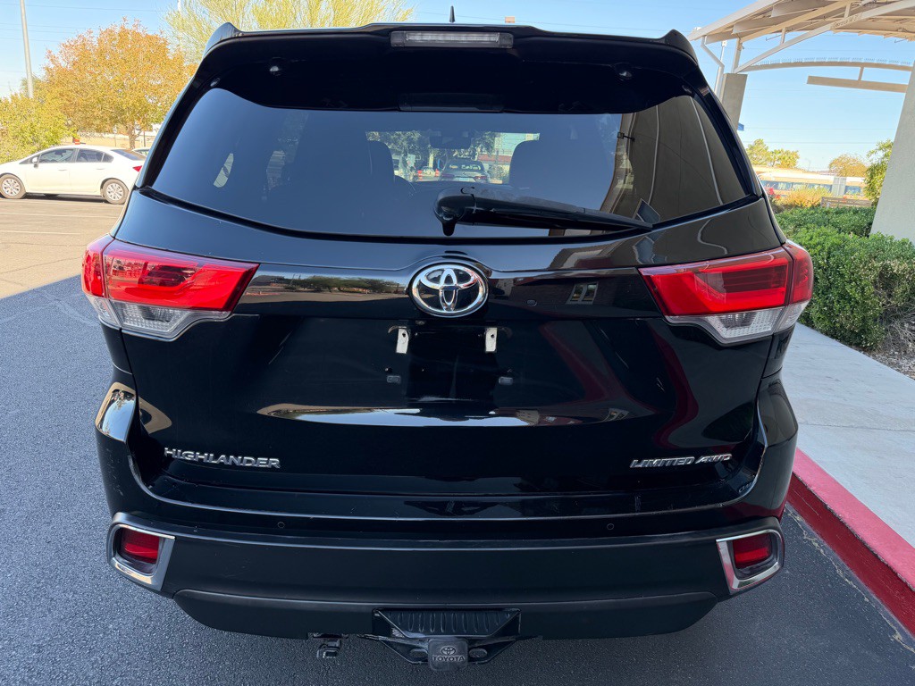 2018 Toyota Highlander Image 5
