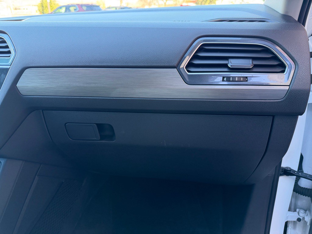 2018 Volkswagen Tiguan Image 16