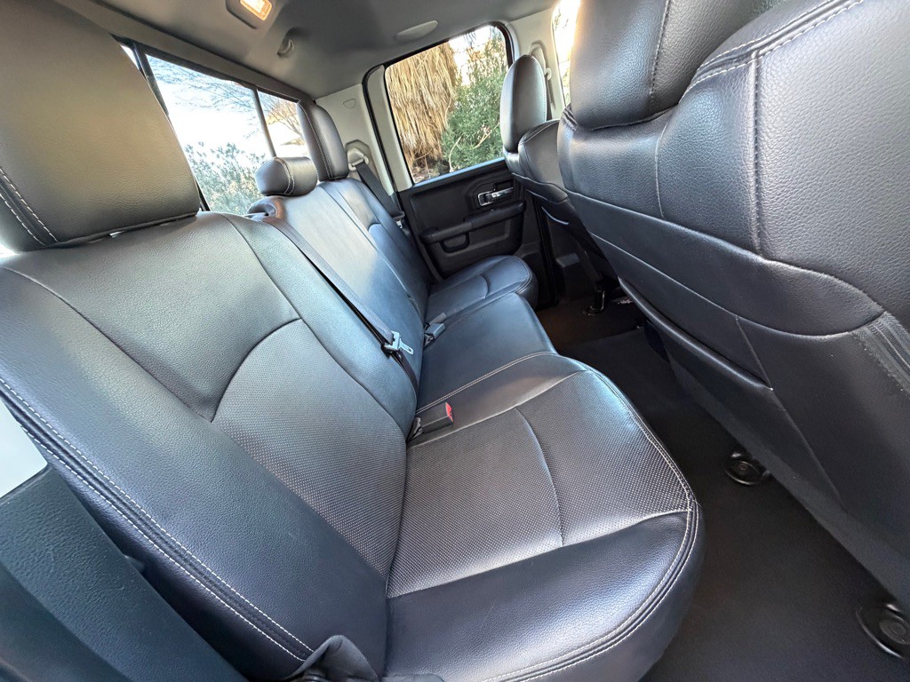 2015 RAM 1500 Image 12