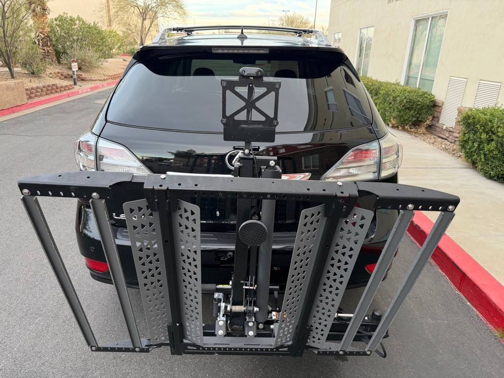 2010 Lexus RX Image 5