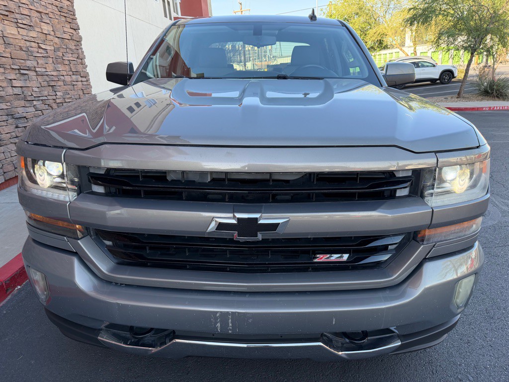 2017 Chevrolet Silverado 1500 Image 2