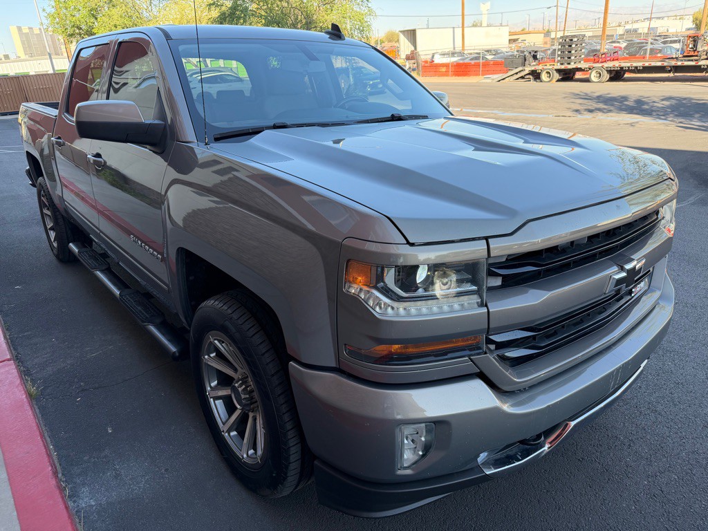2017 Chevrolet Silverado 1500 Image 3