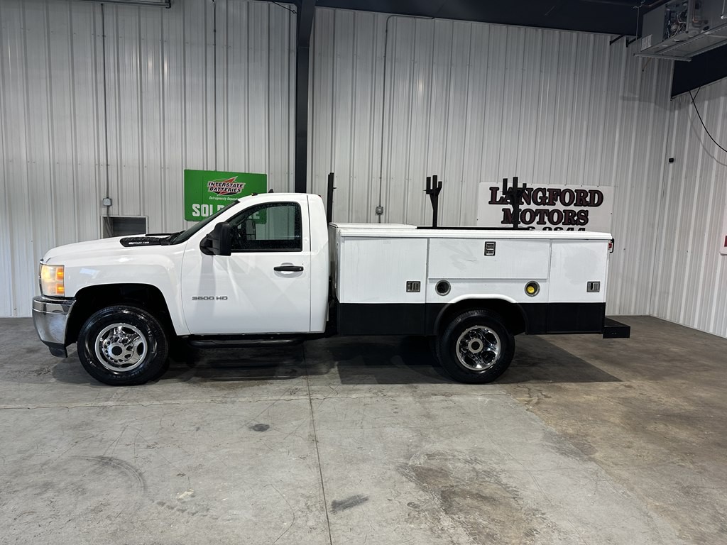 2011 Chevrolet Silverado 1500 Image 1
