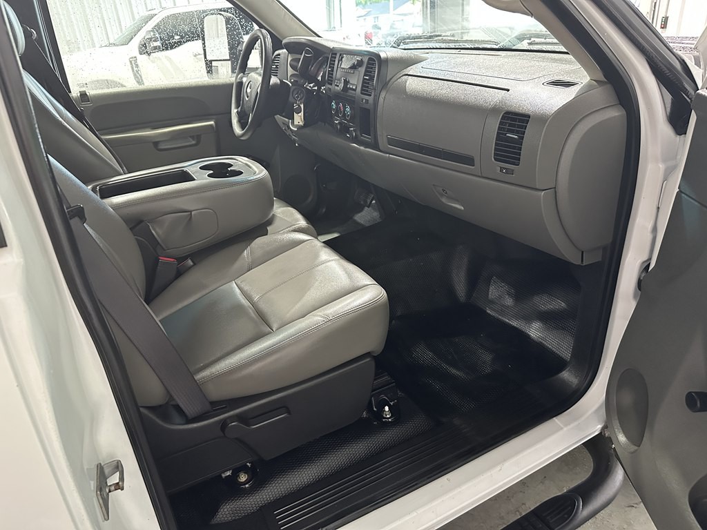 2011 Chevrolet Silverado 1500 Image 9