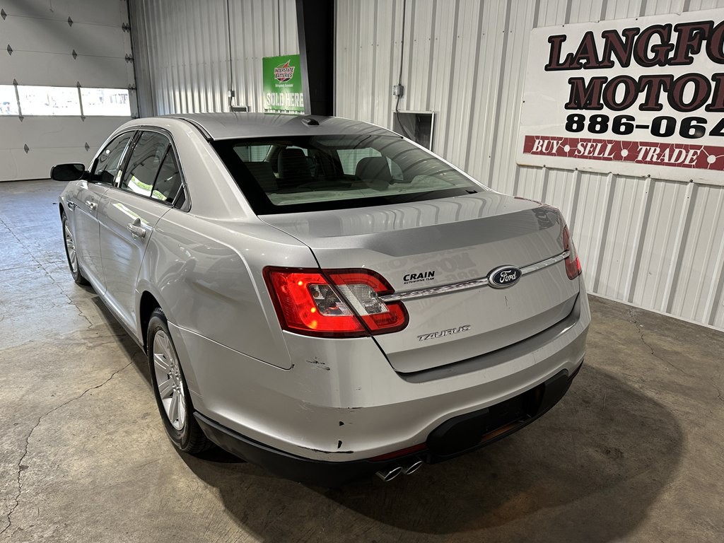 2011 Ford Taurus Image 5
