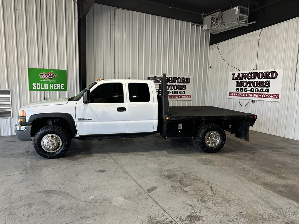 2003 GMC Sierra Image 1