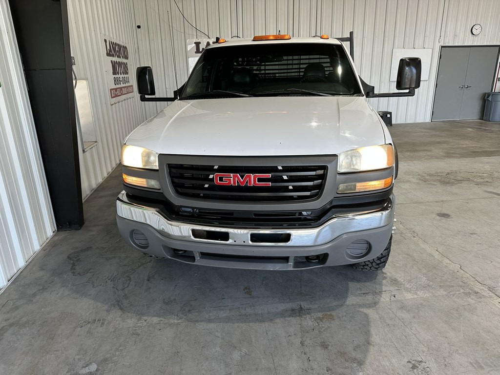 2003 GMC Sierra Image 3