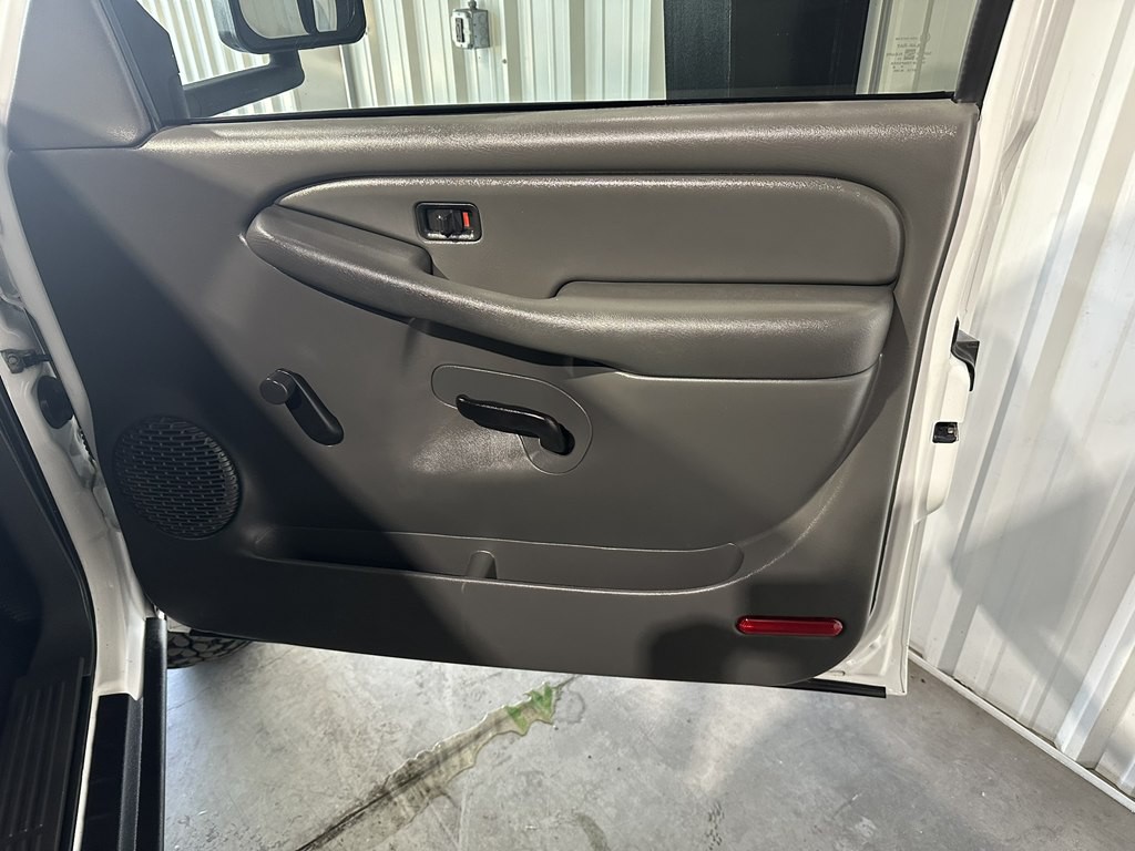 2003 GMC Sierra Image 10