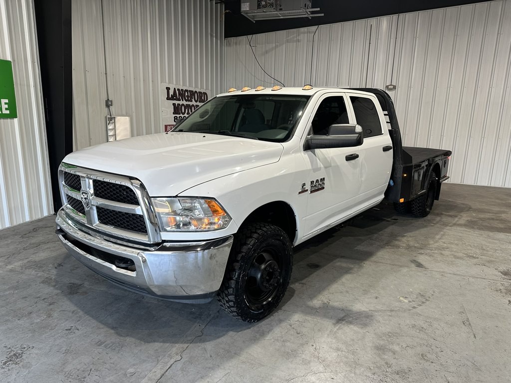 2018 RAM 3500 Image 2