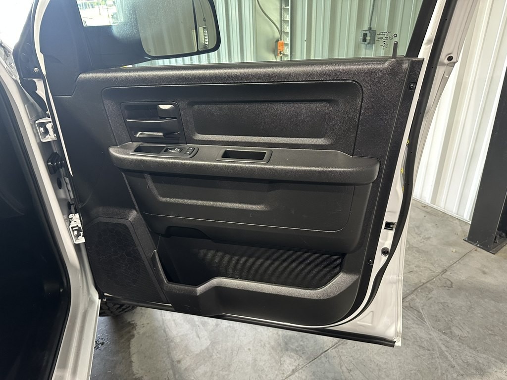 2018 RAM 3500 Image 11