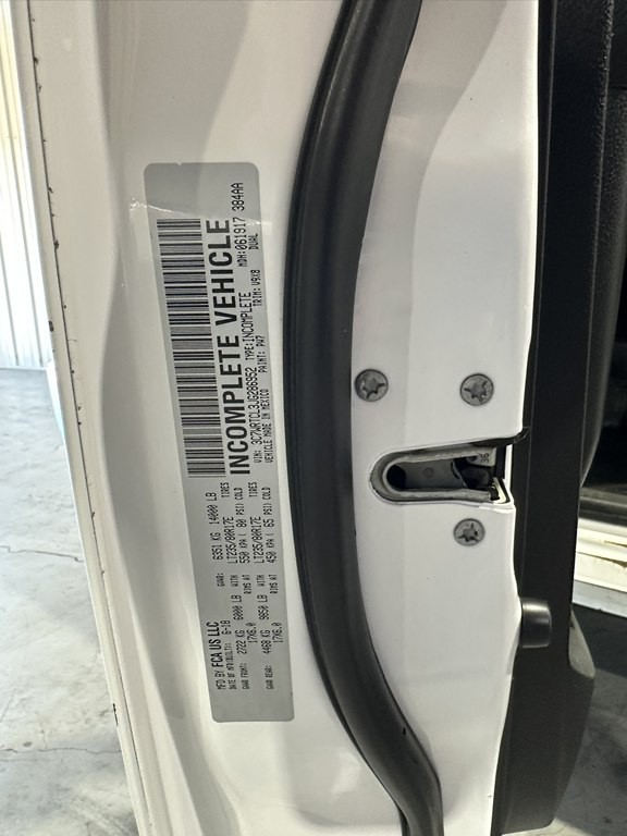 2018 RAM 3500 Image 15